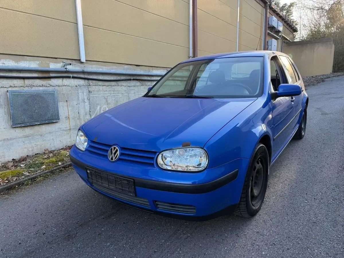 Gebraucht VW Golf IV 101 PS (74 kW) 2000 Blau Kleinwagen