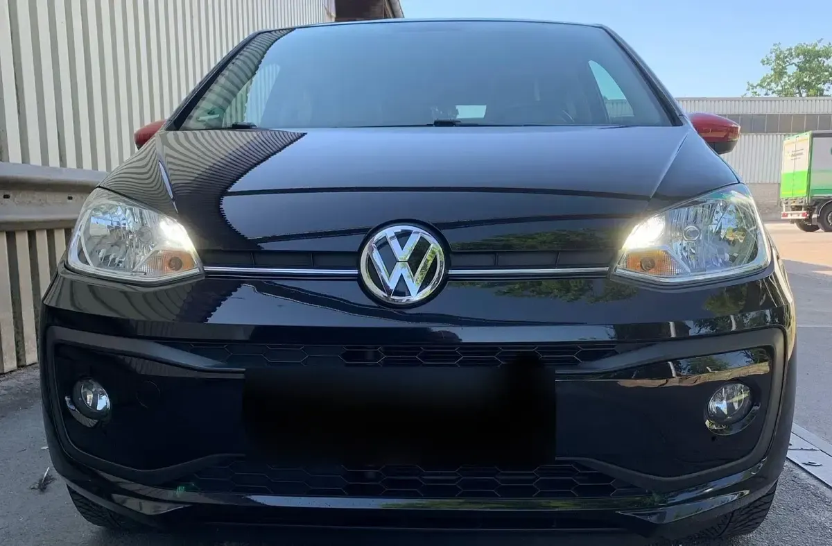 Gebraucht VW up! Beats 60 PS (44 kW) 2018 Schwarz Kleinwagen