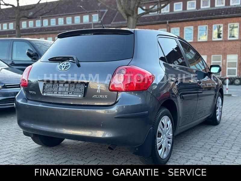 Gebraucht Toyota Auris Sol 97 PS (71 kW) 2008 Grau Kleinwagen