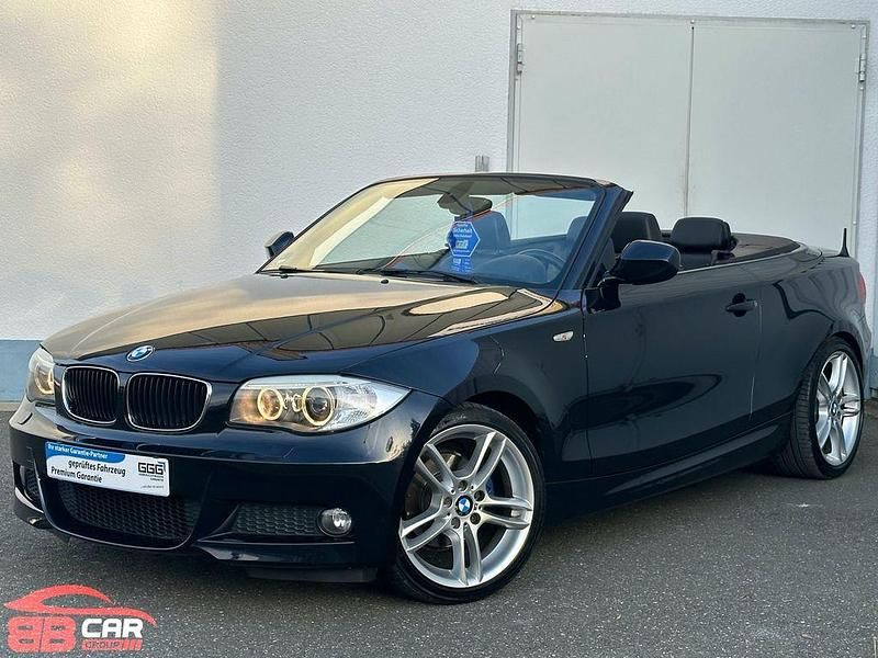 Schwarz Gebraucht 2013 BMW 118 Cabriolet M Sport Cabrio | 15.595 € - Bild 1/4