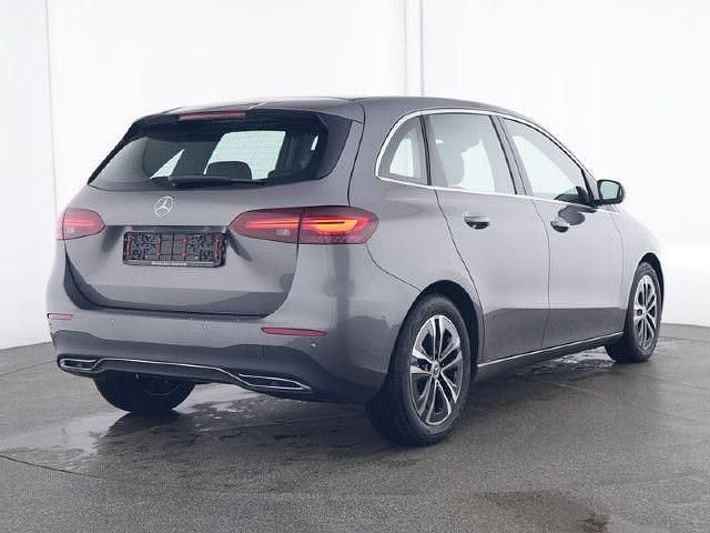 Gebraucht 2024 Mercedes B180 Van / Kleinbus | 31.890 € (Fairer Preis) - Bild 1/4