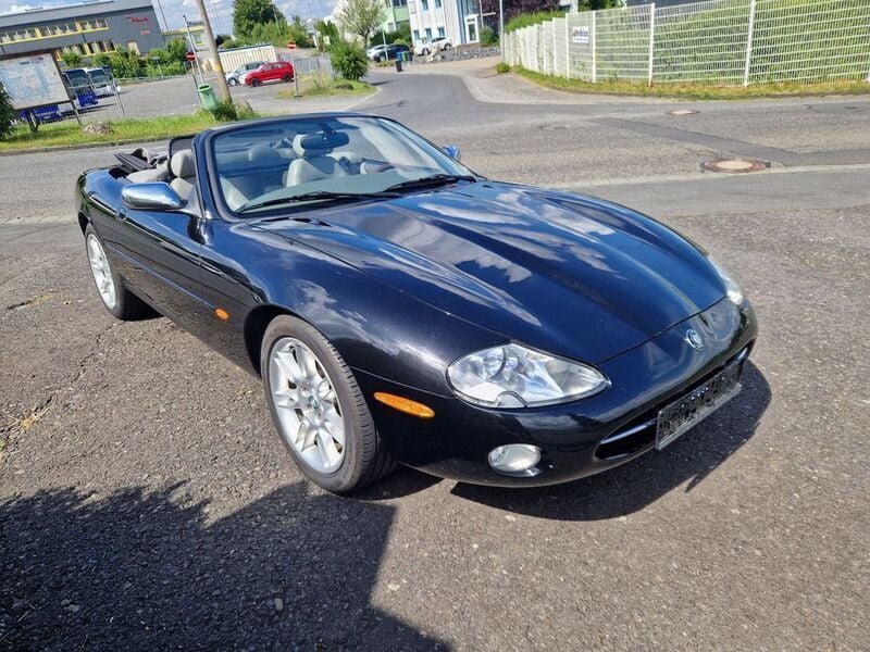 Gebraucht Jaguar XK8 284 PS (208 kW) 2001 Schwarz Cabrio