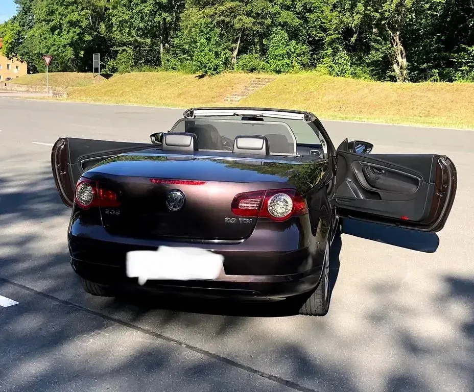 Gebraucht VW Eos 140 PS (102 kW) 2006 Braun Cabrio