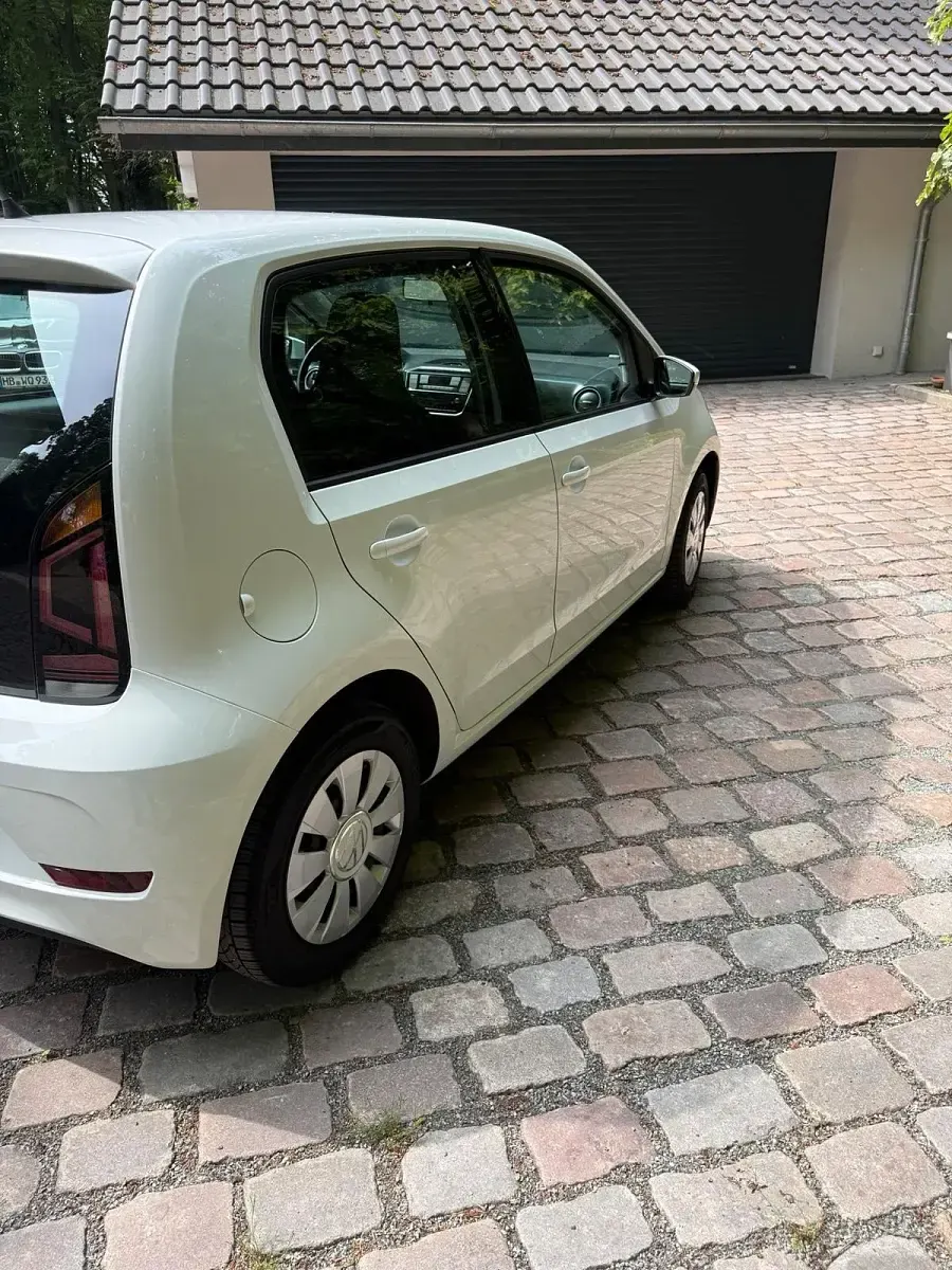 Gebraucht VW up! 65 PS (47 kW) 2021 Weiß Kleinwagen