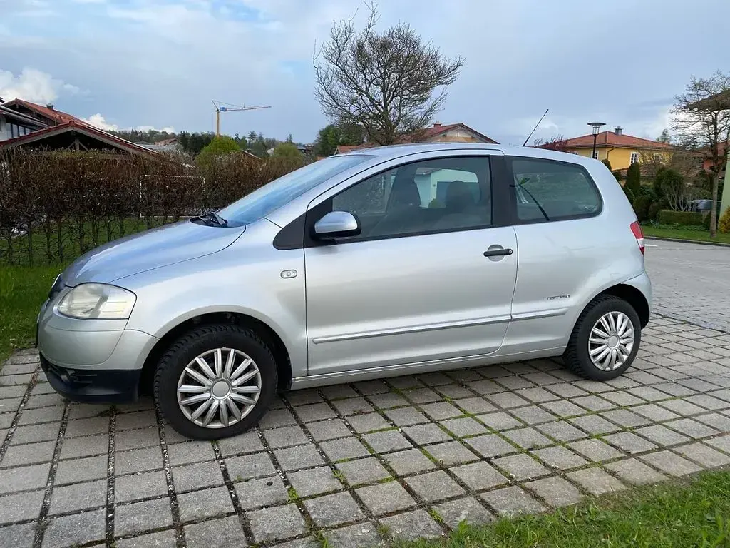 Brugt VW Fox 75 HK (55 kW) 2009 Sølv Hatchback