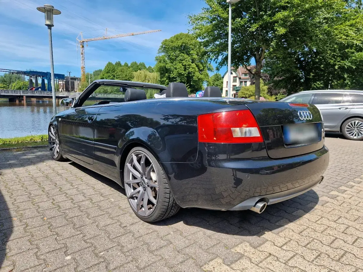 Gebraucht Audi A4 Cabriolet 163 PS (119 kW) 2004 Schwarz Cabrio