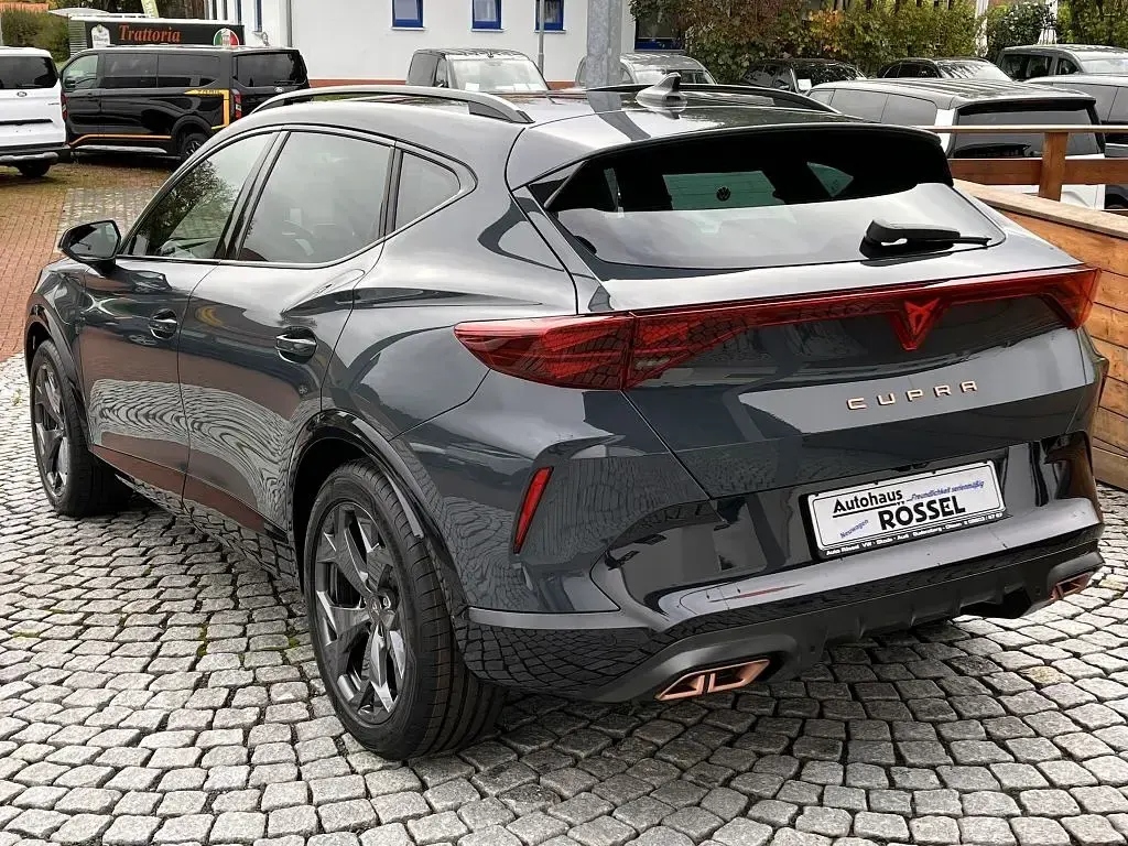 Neu Cupra Formentor 204 PS (150 kW) 2025 Blau SUV