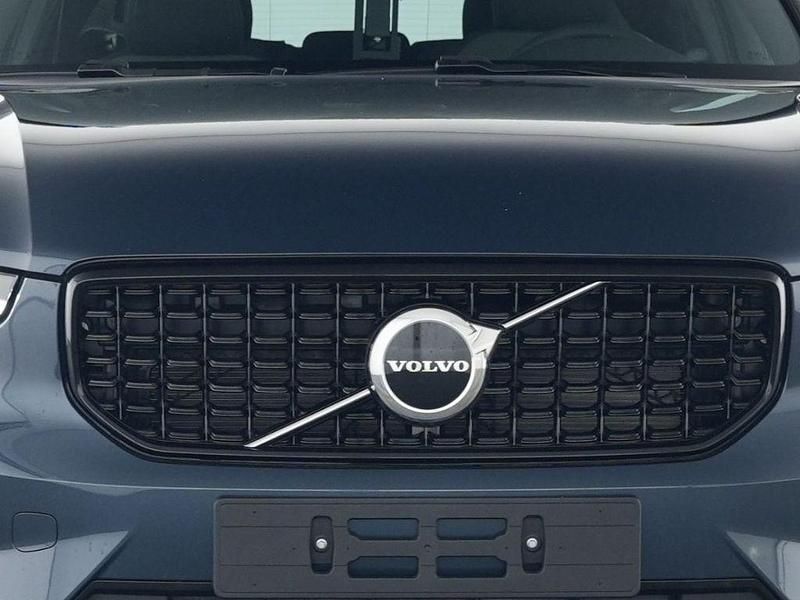 Gebraucht Volvo XC40 Plus 163 PS (119 kW) 2025 Blau SUV