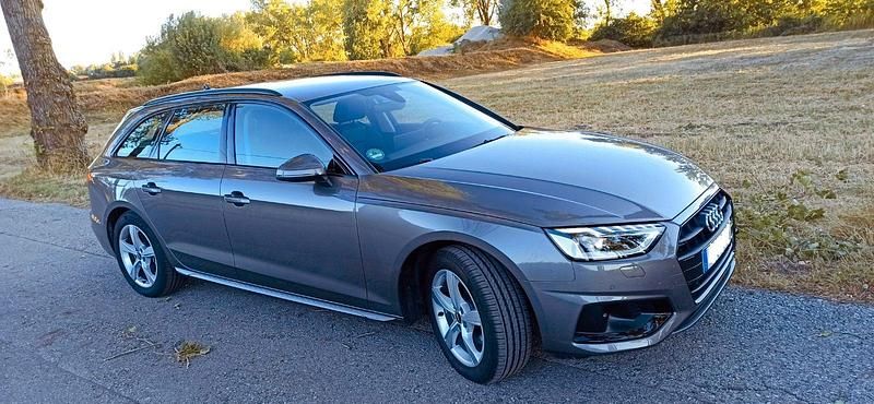 Gebraucht Audi A4 150 PS (110 kW) 2021 Grau Kombi