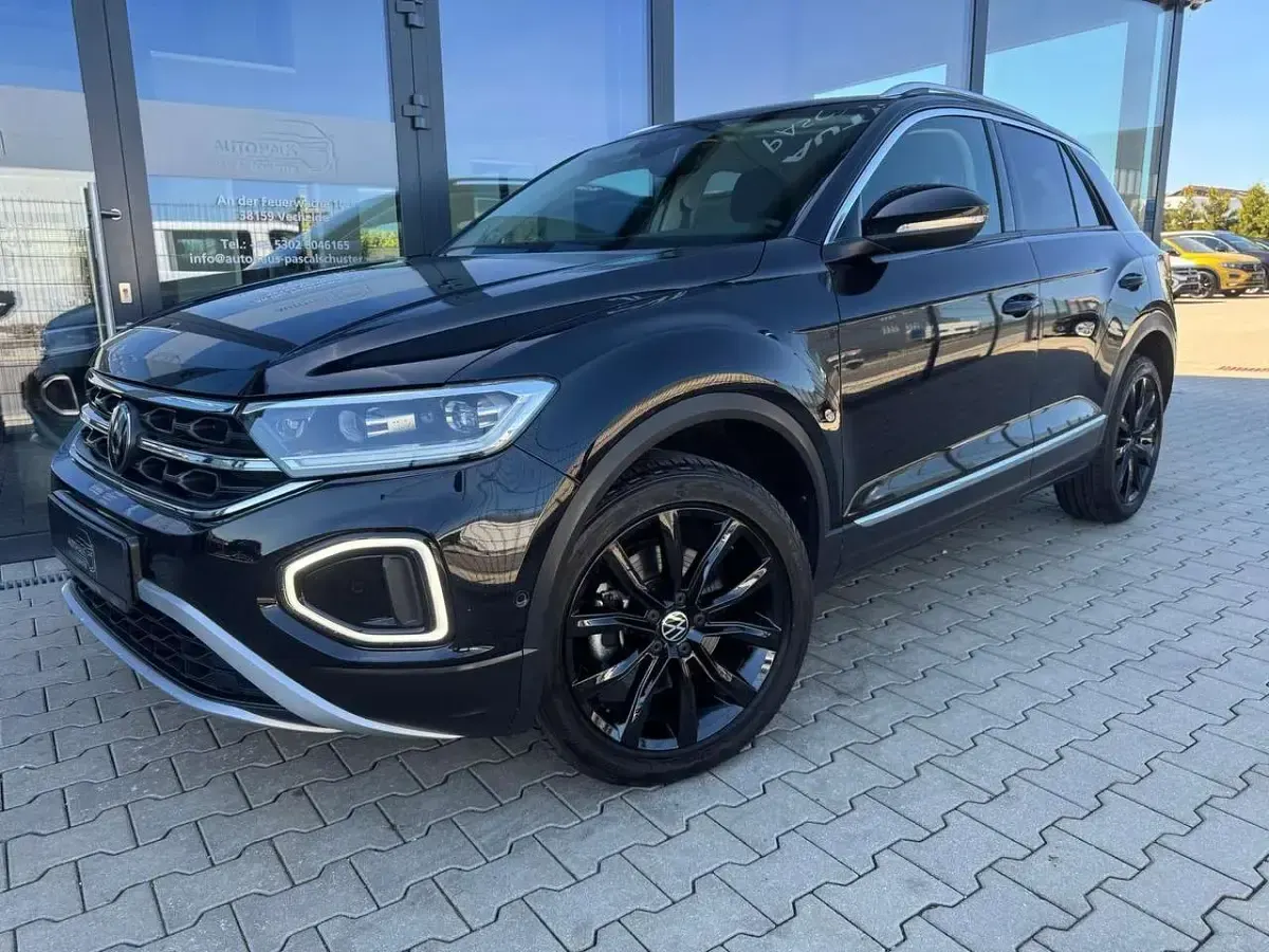 Gebraucht VW T-Roc 150 PS (110 kW) 2022 Deep black perleffekt SUV