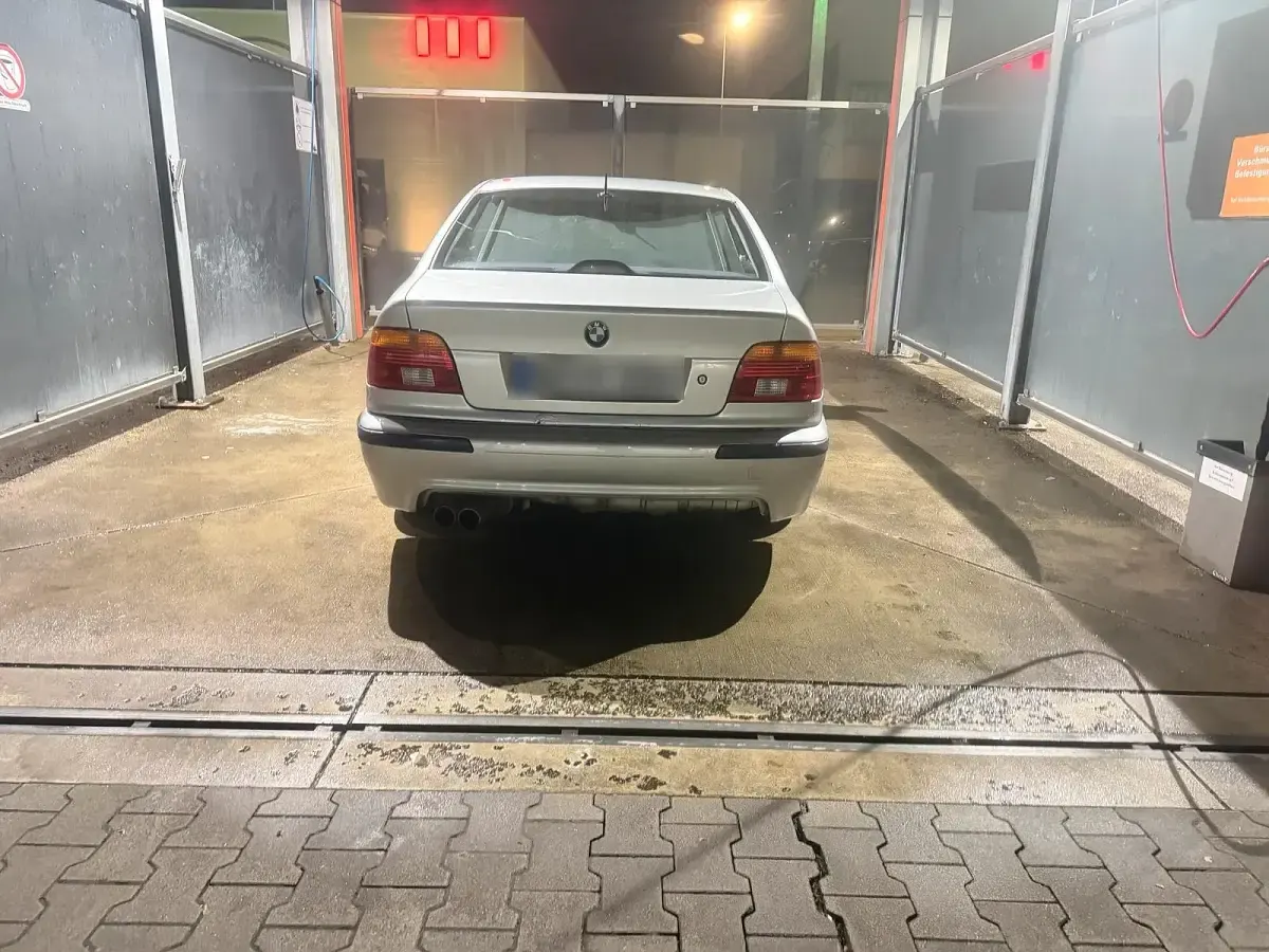 Gebraucht BMW 525 192 PS (141 kW) 2001 Silber Limousine