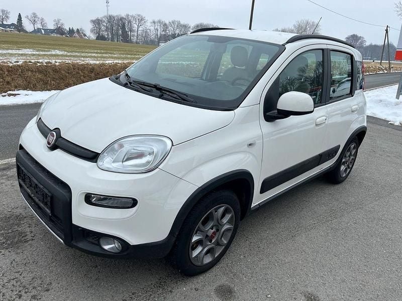 Gebraucht Fiat Panda 4x4 Wild 86 PS (63 kW) 2013 Weiß Kleinwagen