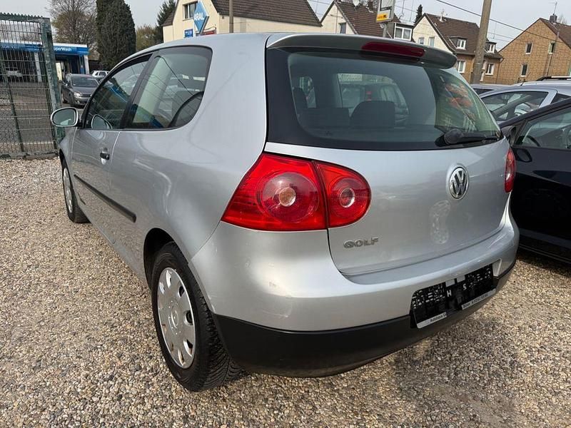 Gebraucht VW Golf V Trendline 75 PS (55 kW) 2004 Silber Kleinwagen