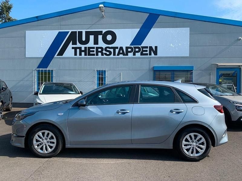 Gebraucht Kia Ceed 101 PS (74 kW) 2025 Grau Kleinwagen