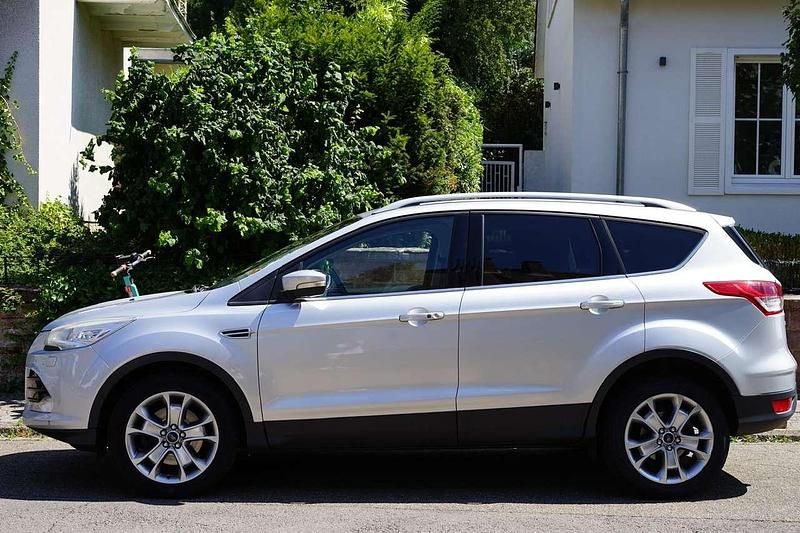 Gebraucht 2013 Ford Kuga Titanium SUV | 8.500 € (Fairer Preis) - Bild 1/4