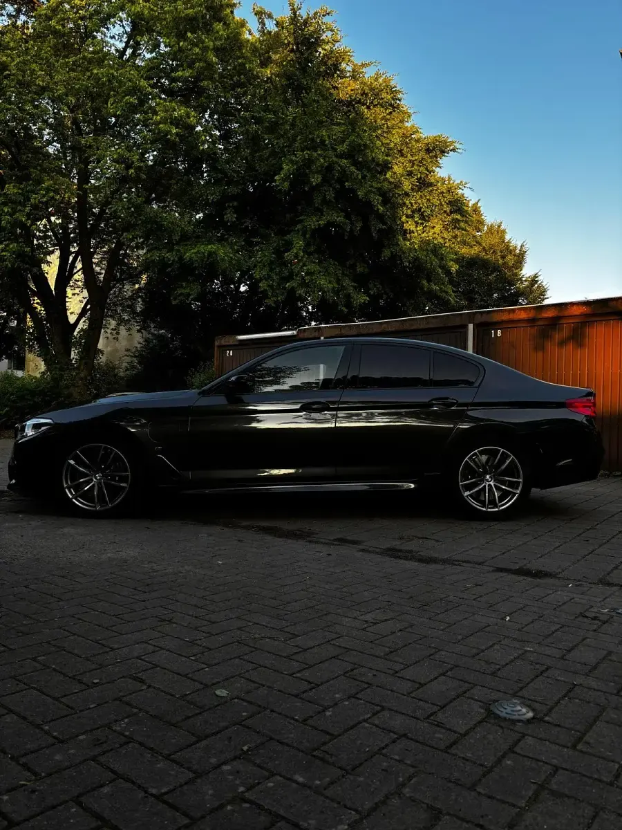 Gebraucht BMW 530e iPerformance 252 PS (185 kW) 2019 Grau Limousine