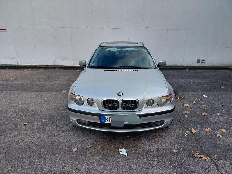 Silber Gebraucht 2004 BMW 320 Limousine | 1.500 € (Superpreis) - Bild 1/4