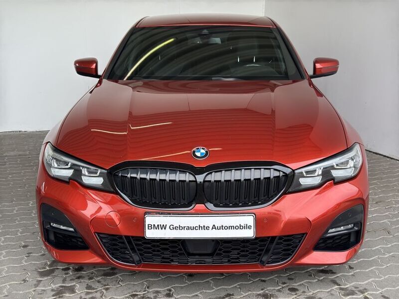 Orange Gebraucht 2019 BMW 320 M Sport Limousine | 22.347 € (Guter Preis) - Bild 1/4
