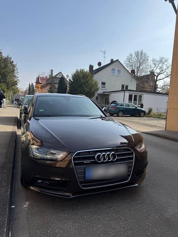 Gebraucht Audi A4 177 PS (130 kW) 2014 Braun Limousine