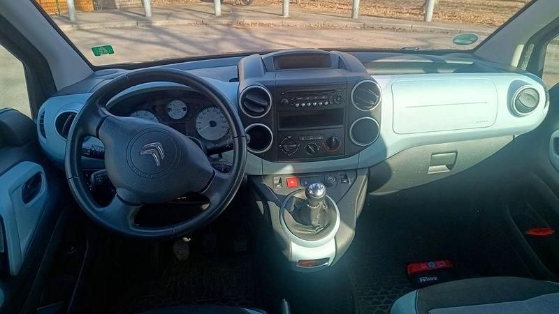 Gebraucht Citroën Berlingo SELECTION 92 PS (67 kW) 2014 Schwarz Van / Kleinbus