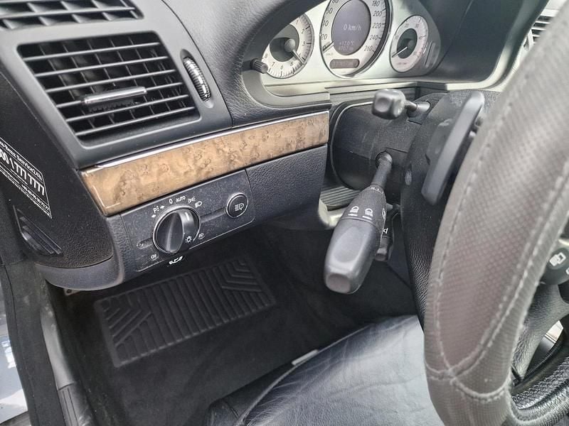 Gebraucht Mercedes E320 Avantgarde 225 PS (165 kW) 2007 Grau Limousine