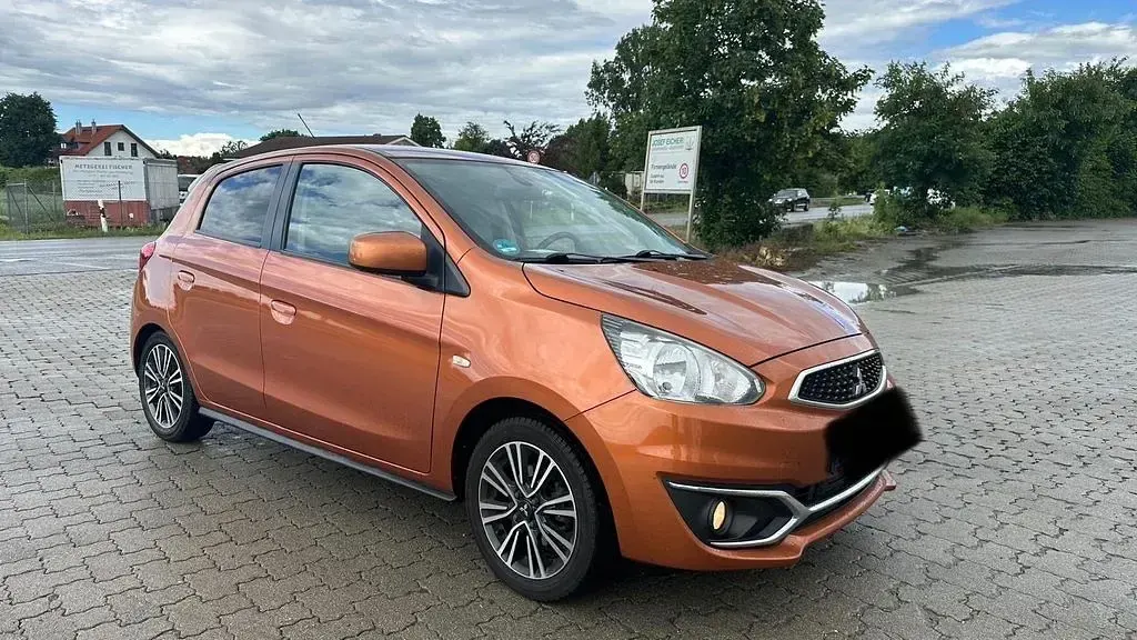 Gebraucht Mitsubishi Space Star Edition 80 PS (58 kW) 2018 Orange Kleinwagen