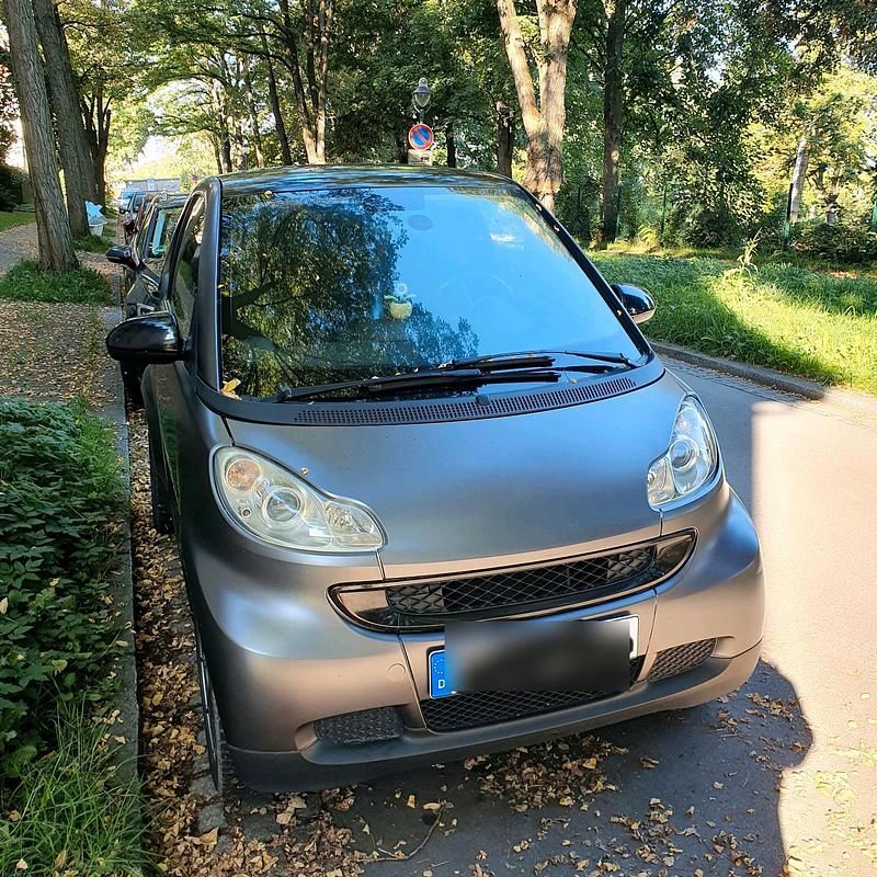 Grau Gebraucht 2007 Smart ForTwo Coupé Coupé | 3.999 € (Fairer Preis) - Bild 1/4