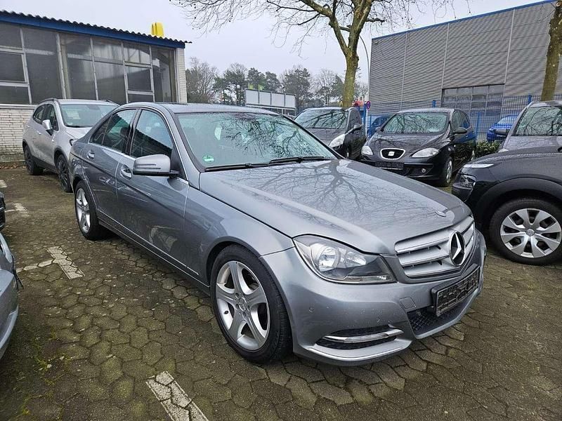 Grau Gebraucht 2012 Mercedes C180 Avantgarde Limousine | 7.900 € (Guter Preis) - Bild 1/4