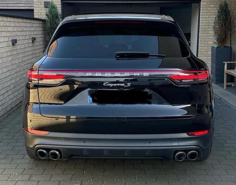 Schwarz Gebraucht 2019 Porsche Cayenne S SUV | 60.000 € (Fairer Preis) - Bild 1/4
