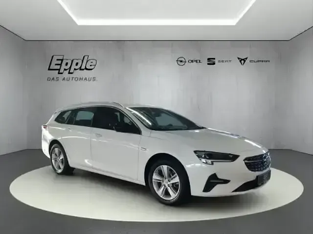 Usado Opel Insignia 122 CV (89 kW) 2022 Berlina