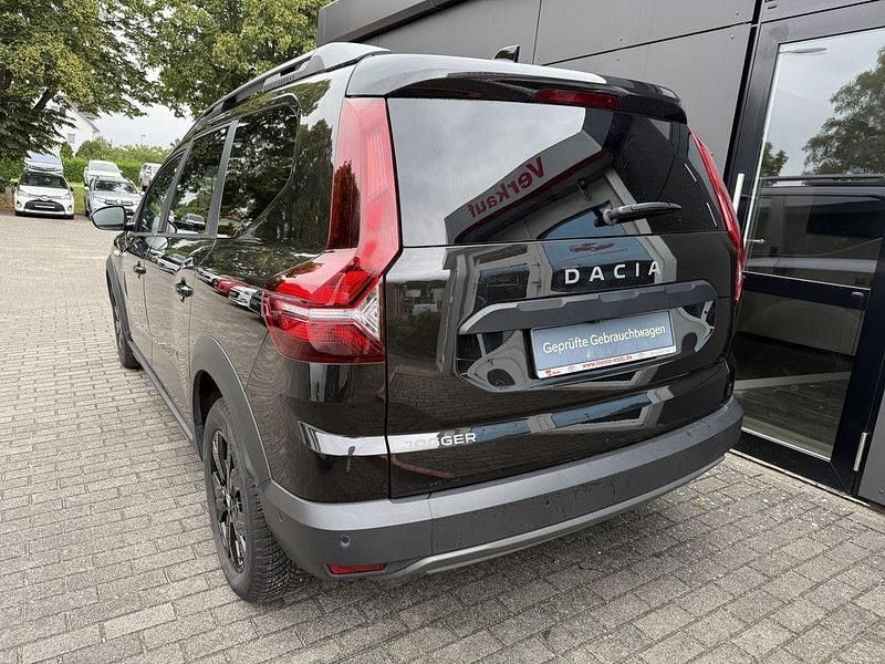 Gebraucht Dacia Jogger Extreme 110 PS (80 kW) 2022 Schwarz Van / Kleinbus