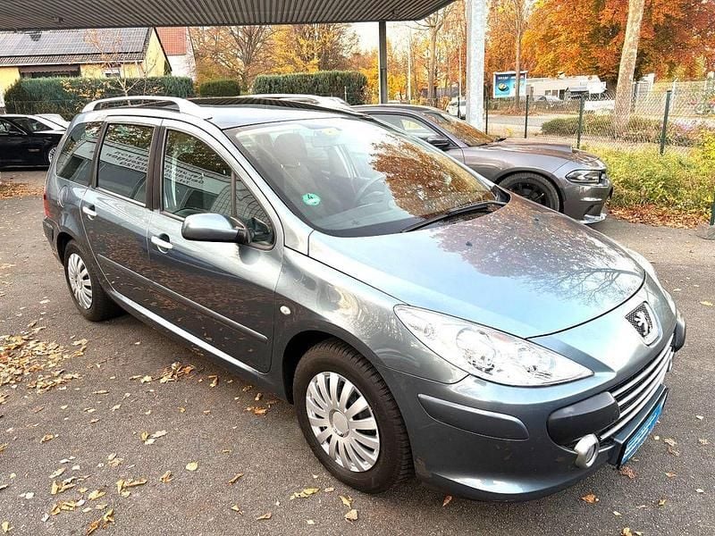 Grau Gebraucht 2008 Peugeot 307 Kombi | 4.990 € (Etwas zu teuer) - Bild 1/4