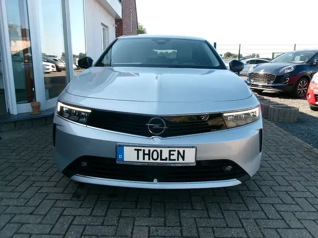 Gebraucht Opel Astra Elegance 131 PS (96 kW) 2023 Silber Kleinwagen