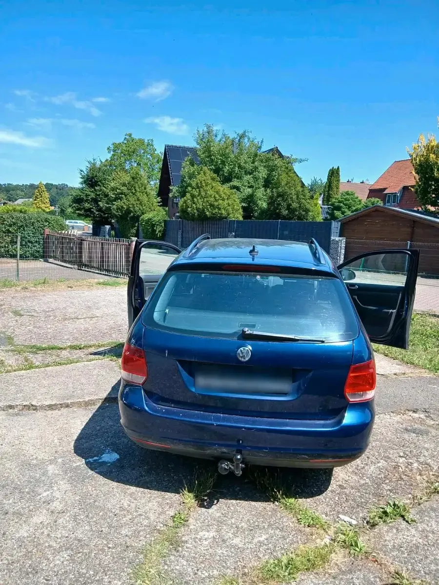 Gebraucht VW Golf V 105 PS (77 kW) 2008 Blau Kleinwagen