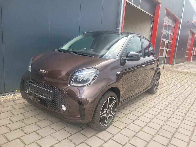 Schwarz Gebraucht 2021 Smart ForFour Electric Drive Limousine | 7.950 € (Fairer Preis) - Bild 1/4