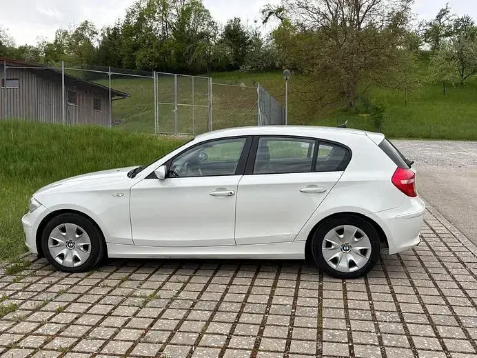 Occasion BMW 116 122 ch (89 kW) 2007 Blanc Citadine