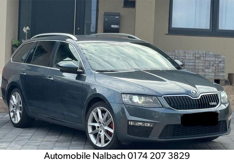 Grau Gebraucht 2014 Skoda Octavia RS Kombi | 10.220 € (Guter Preis) - Bild 1/4