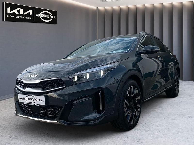 Neu Kia XCeed 150 PS (110 kW) 2025 Grau SUV