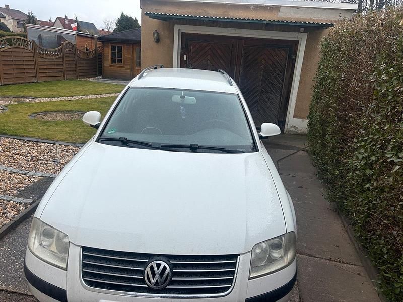 Gebraucht VW Passat 102 PS (75 kW) 2005 Weiß Kombi