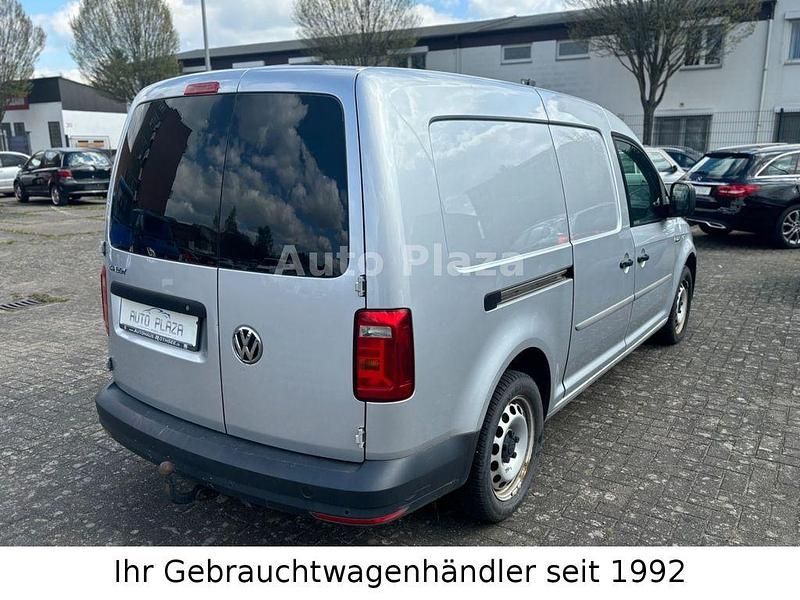 Second-hand VW Caddy 150 CP (110 kW) 2018 Argintiu Monovolum