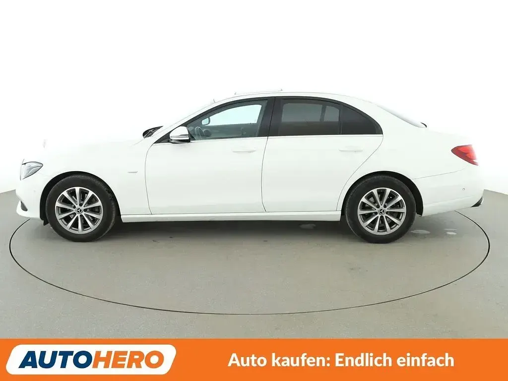 Gebraucht Mercedes E200 Avantgarde 184 PS (135 kW) 2018 Weiß Limousine