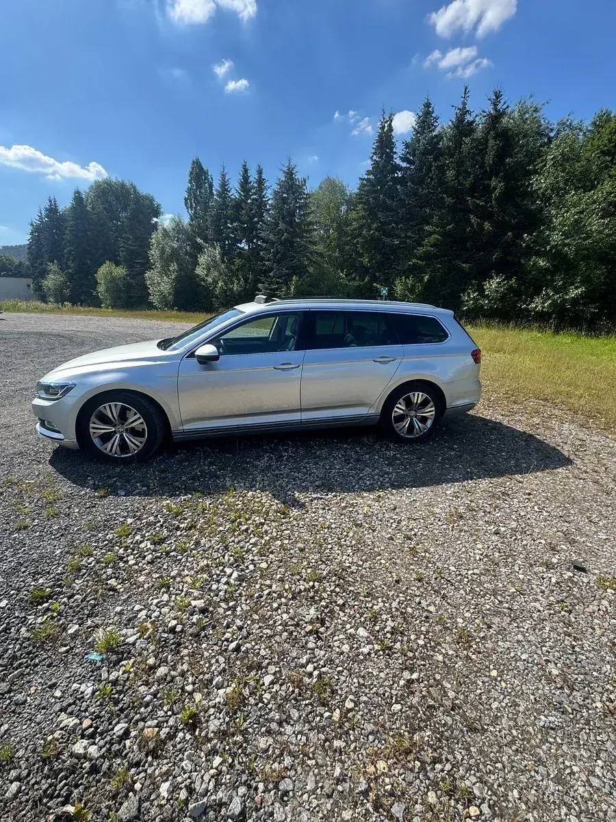 Gebraucht VW Passat Comfortline 239 PS (175 kW) 2015 Silber Kombi