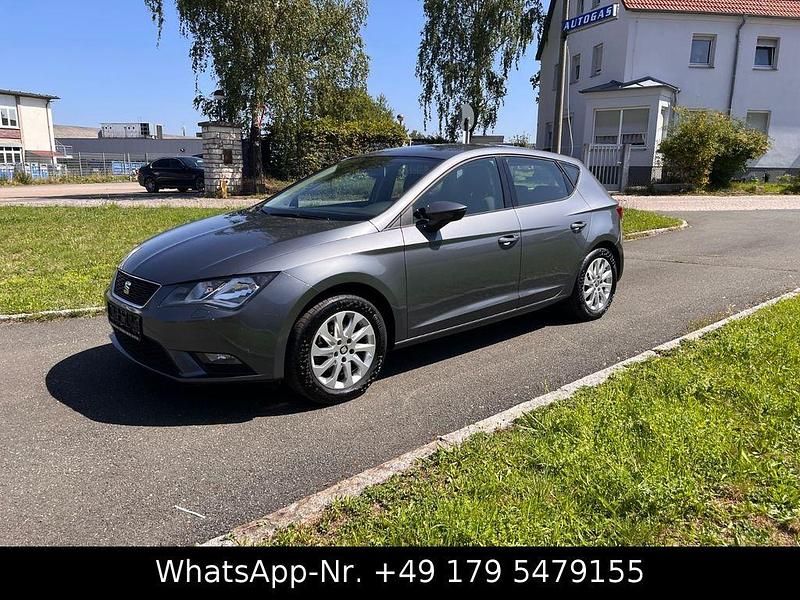 Grau Gebraucht 2015 Seat Leon Style Limousine | 6.990 € (Fairer Preis) - Bild 1/4