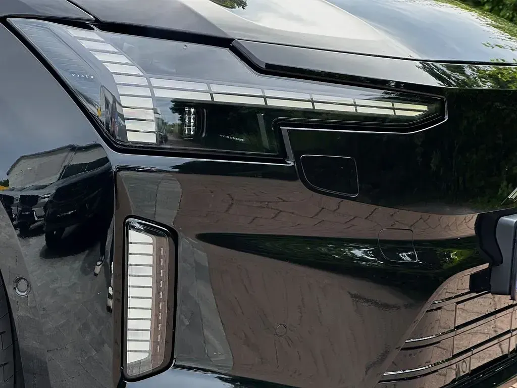 Gebraucht Volvo ES90 Single Motor Extended Range 244 kW (333 PS) 2026 Schwarz Limousine