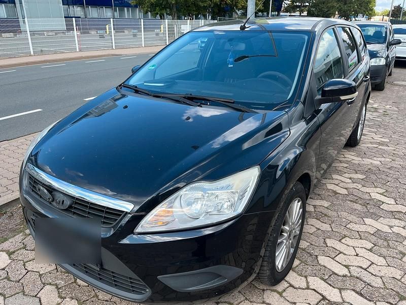 Schwarz Gebraucht 2009 Ford Focus Kombi | 1.100 € (Superpreis) - Bild 1/4