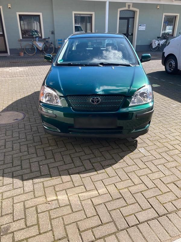Gebraucht Toyota Corolla 96 PS (70 kW) 2002 Grün Limousine