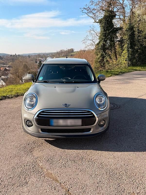 Gebraucht Mini Cooper 136 PS (100 kW) 2019 Grau Kleinwagen