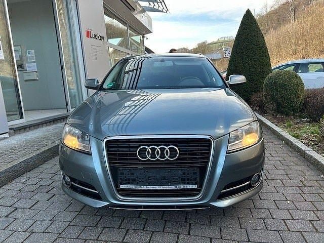 Gebraucht Audi A3 Ambiente 140 PS (102 kW) 2011 Grau Kleinwagen