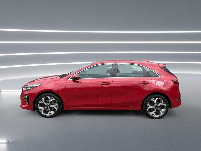 Gebraucht Kia Ceed 136 PS (100 kW) 2021 Rot Kleinwagen