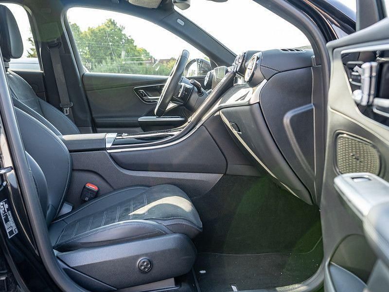 Gebraucht Mercedes GLC300e AMG 204 PS (150 kW) 2024 Schwarz SUV